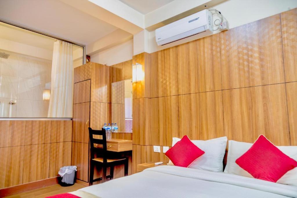 Great Doors Thamel Hotel Katmandu Eksteriør billede